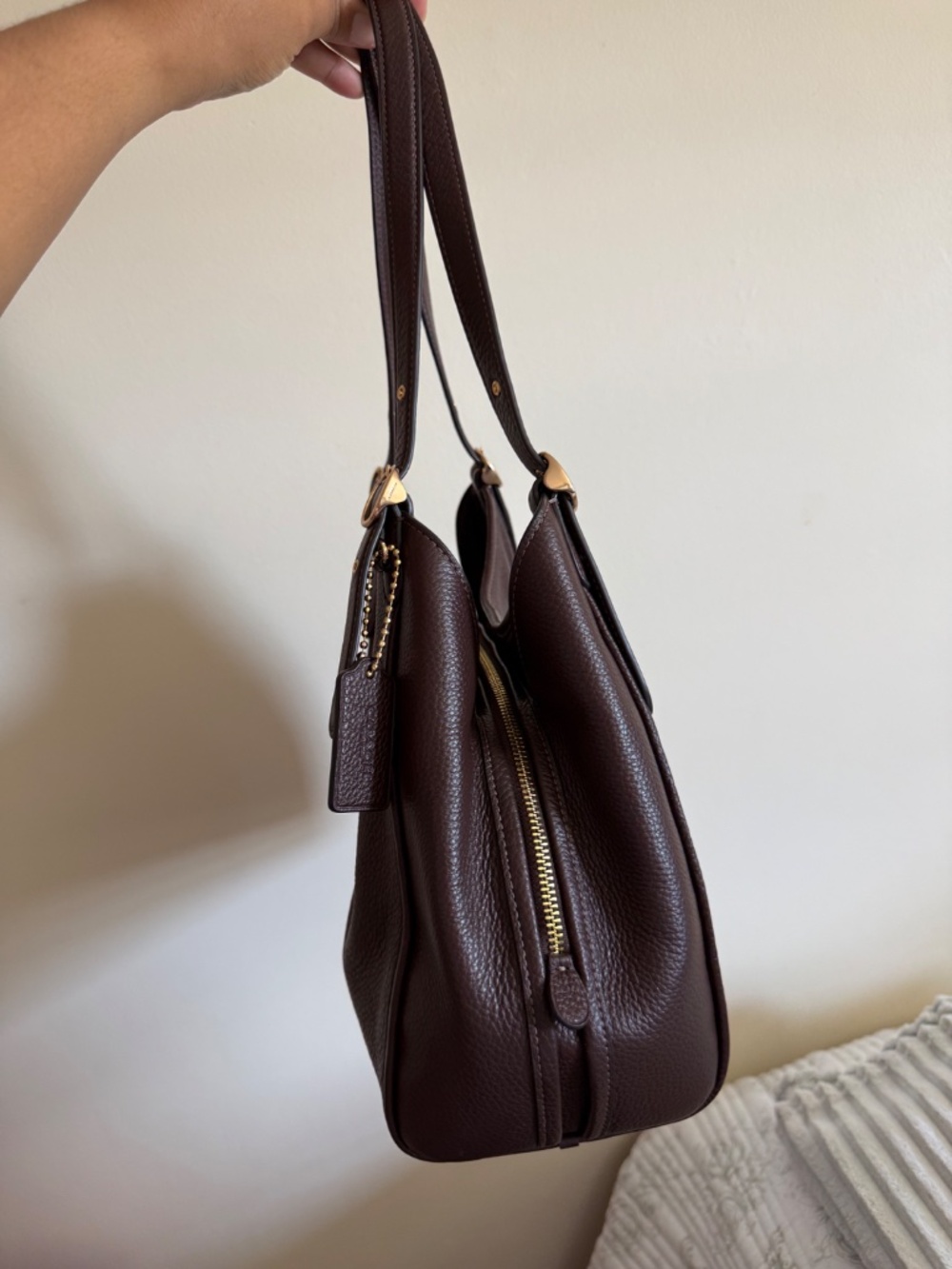 Coach Outlet Erin Shoulder Bag - Picture 3 of 13